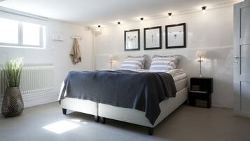 Huoneisto, pohjakerroksessa | 1 makuuhuone, yksilöllisesti sisustettu, yksilöllisesti kalustettu