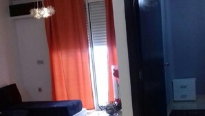 Unclassified image, 5 of 6, button - Studio Islane 5 (Agadir)