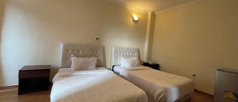 Chambre Double Économique, vue ville | Literie de qualité supérieure, Wi-Fi gratuit, draps fournis