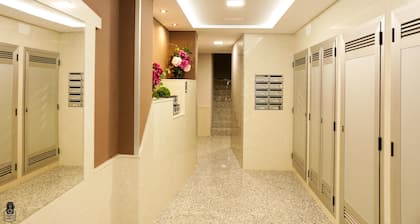 dpCristal City Apartments
