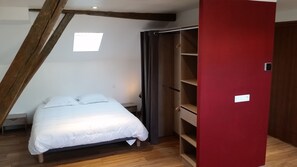 Family Studio Suite - Hotel Les Pasteliers (Lavaur)