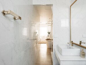 Deluxe Room | Bathroom - The Barisotel by The Baristro (Chiang Mai)