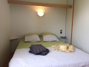 Mobil Karavan | 2 kamar tidur dan didekorasi berbeda-beda