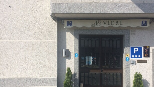 Property entrance - Pensión Residencia Pividal (Padron)