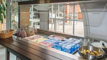 Dagelijks ontbijtbuffet (toeslag)