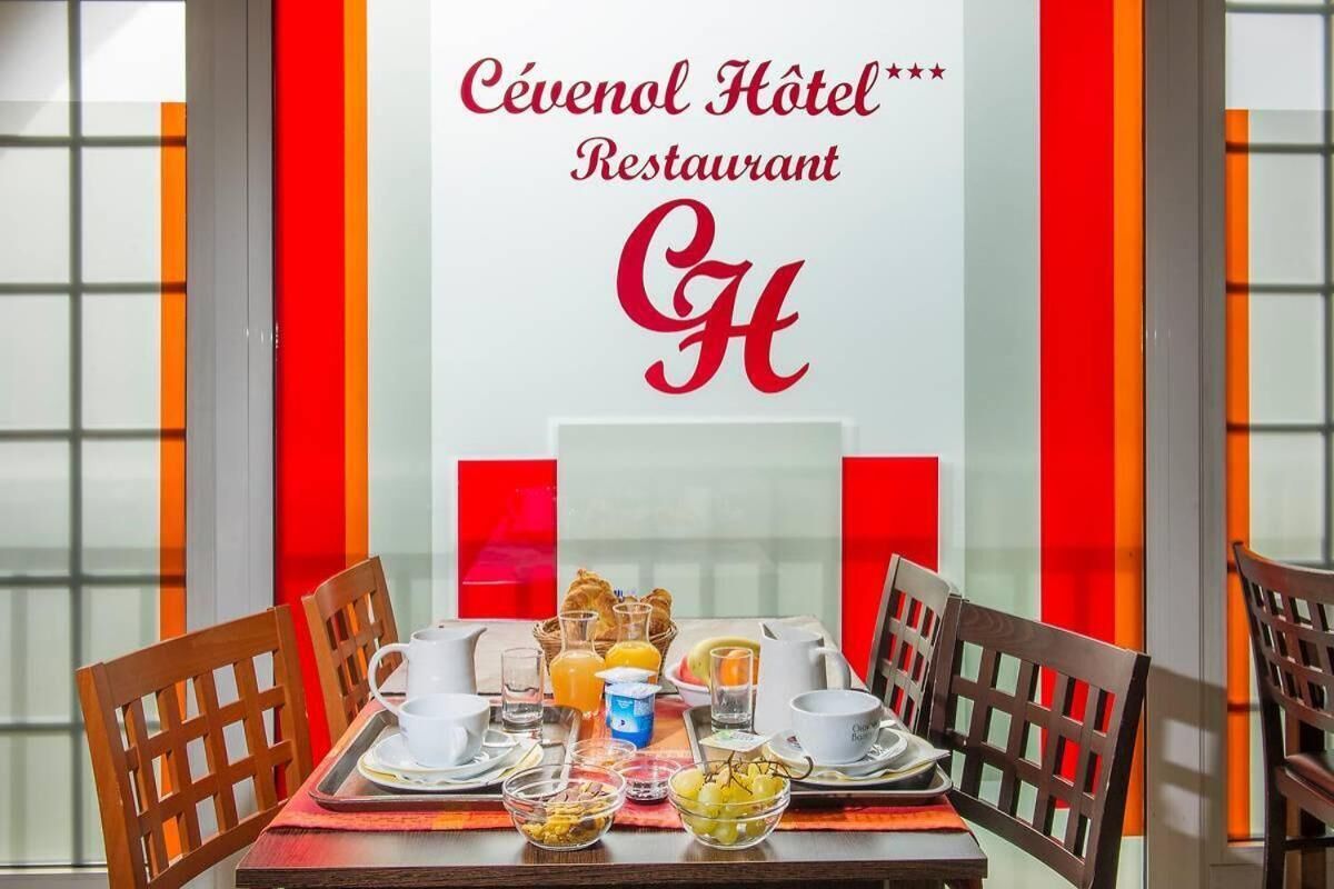 daily buffet breakfast (eur 12 per person)