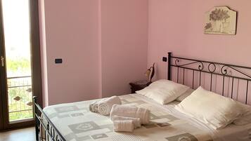 Doppelzimmer | Schreibtisch, kostenloses WLAN, Rollstuhlgeeignet
