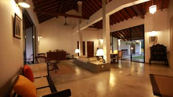 Deluxe Villa, 4 Bedrooms, Private Pool, Garden Area | Living room | Flat-screen TV, pay movies
