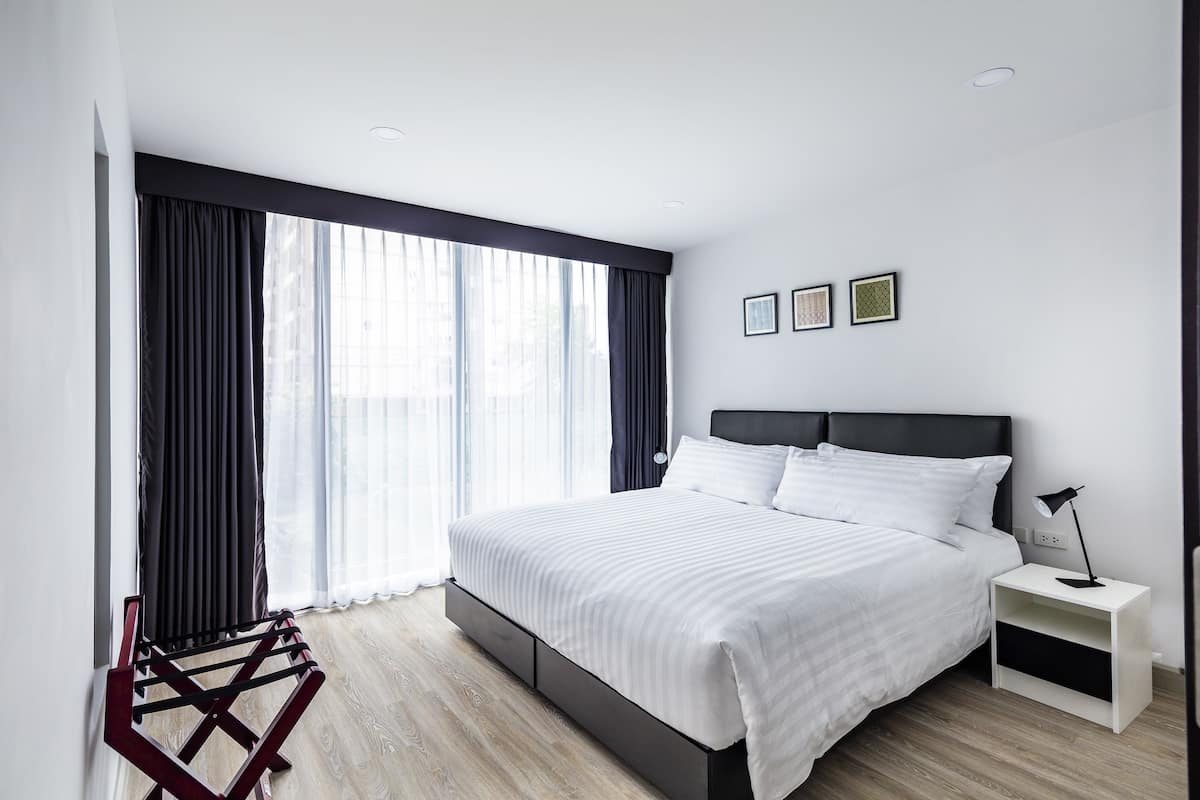 Suite, 1 Schlafzimmer, Nichtraucher (Master Suite) | 1 Schlafzimmer, Zimmersafe, laptopgeeigneter Arbeitsplatz