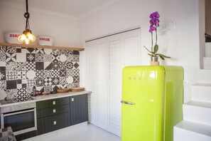 B&B Van Gogh | Private kitchen | Coffee/tea maker - Waterkant Design Cottage (Cape Town)