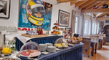 Desayuno buffet incluido todos los días