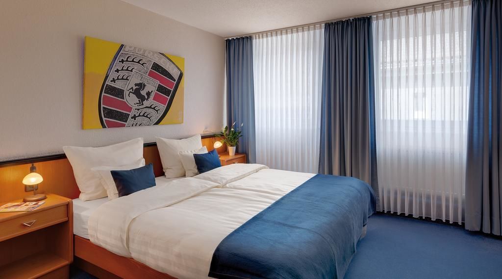 1 bedroom, desk, free wifi, bed sheets