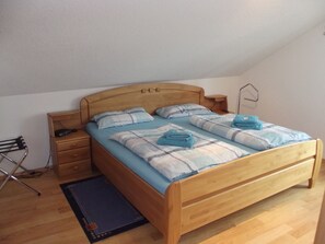 Quarto casal | Cofres nos quartos, quartos à prova de som