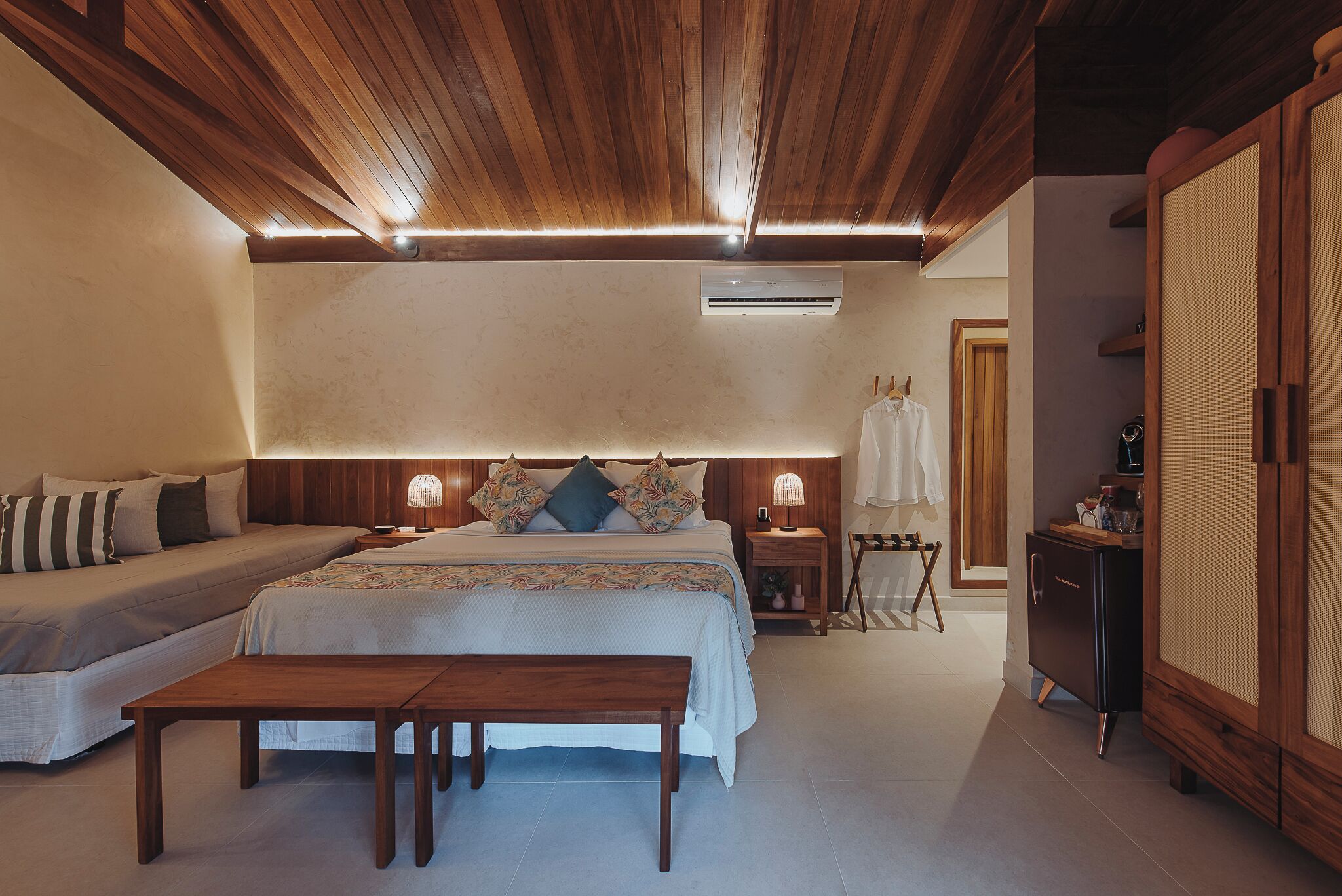 Comfort Quadruple Room, Private Bathroom (Capela São Pedro) | Blackout drapes, free WiFi, bed sheets