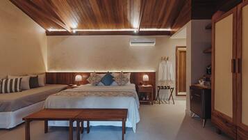 Comfort Triple Room, Private Bathroom (Capela São Pedro) | Premium bedding, blackout drapes, free WiFi, bed sheets