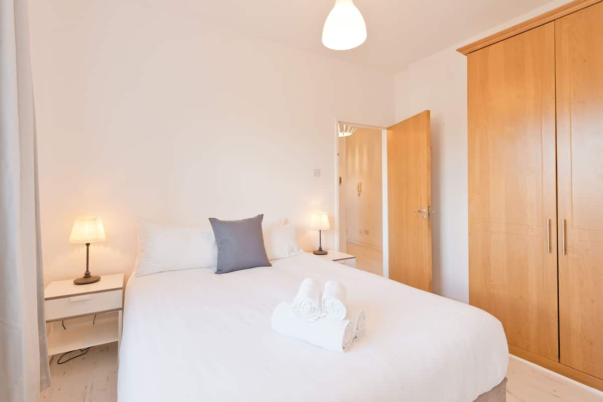 Apartment, 3 Bedrooms, Balcony | 1 bedroom, iron/ironing board, free WiFi, bed sheets