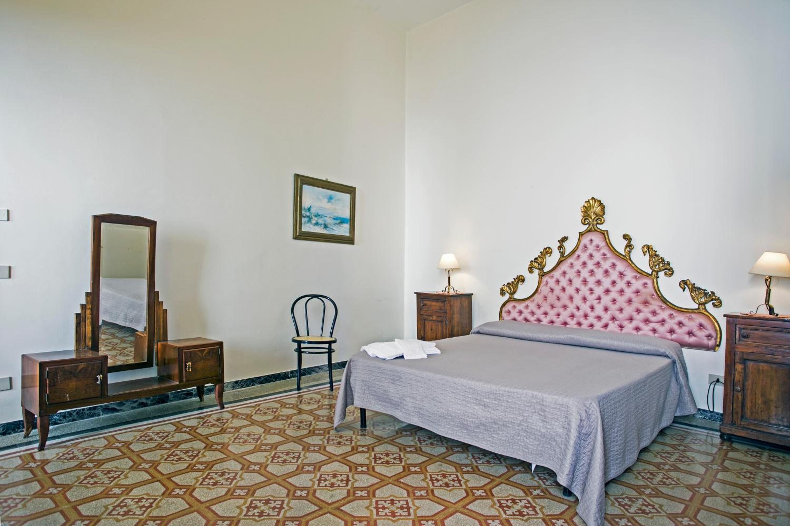 Premium bedding, cots/infant beds, rollaway beds, free WiFi