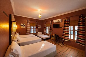 Fer et planche à repasser, lits bébé (gratuits), Wi-Fi gratuit