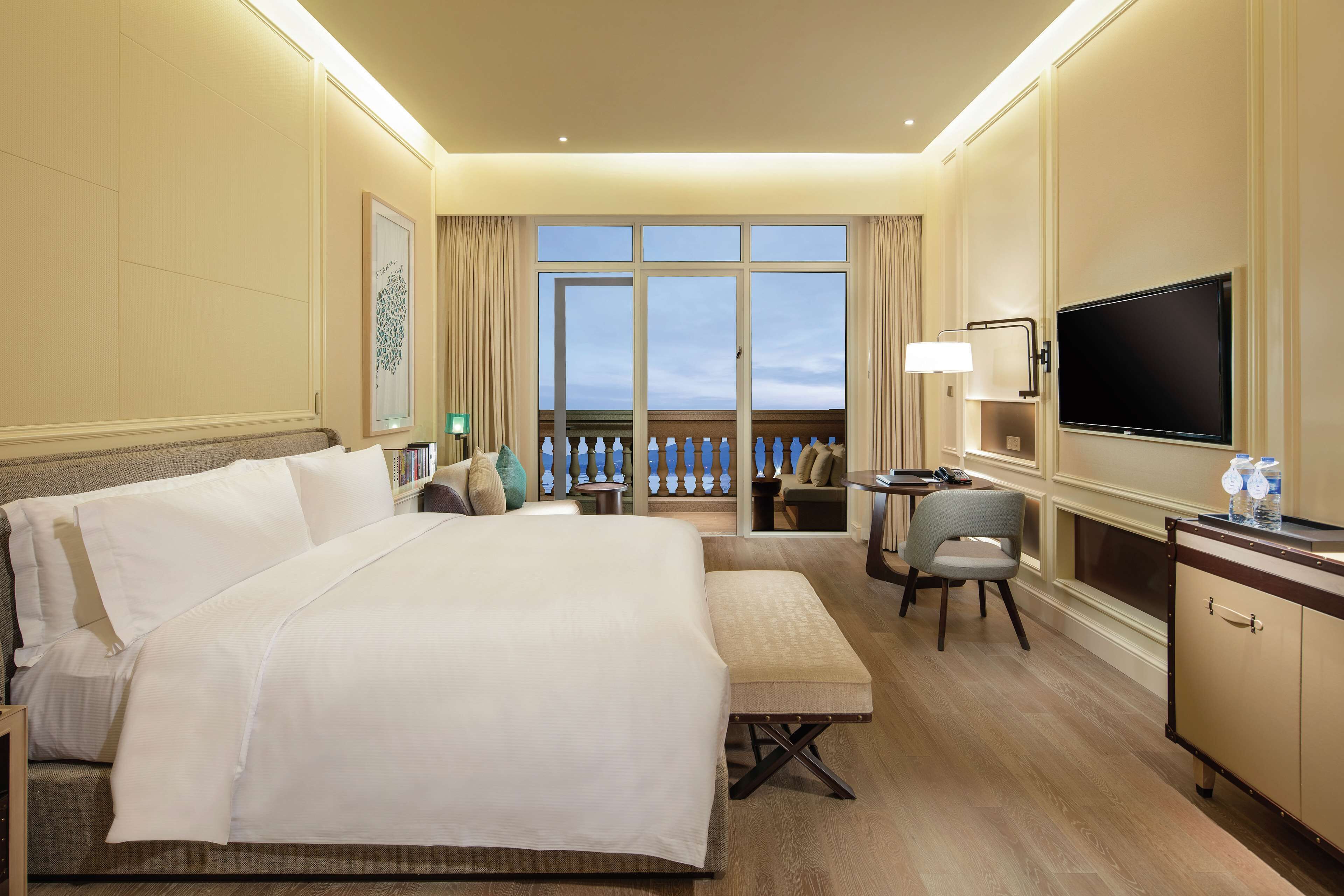 Ropa de cama de alta calidad, edredón y minibar 