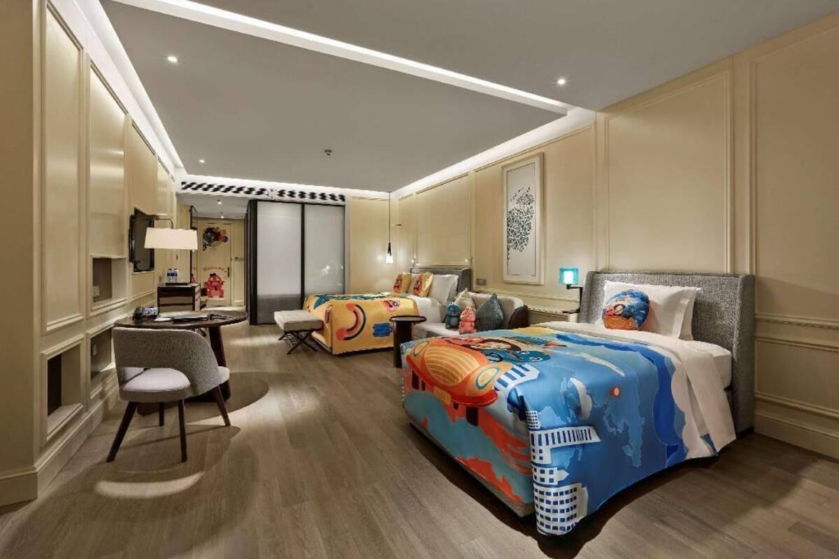Luxe beddengoed, donsdekens, een minibar, een kluis op de kamer