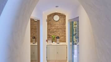 Sauna, bain Ă remous, hammam, massages