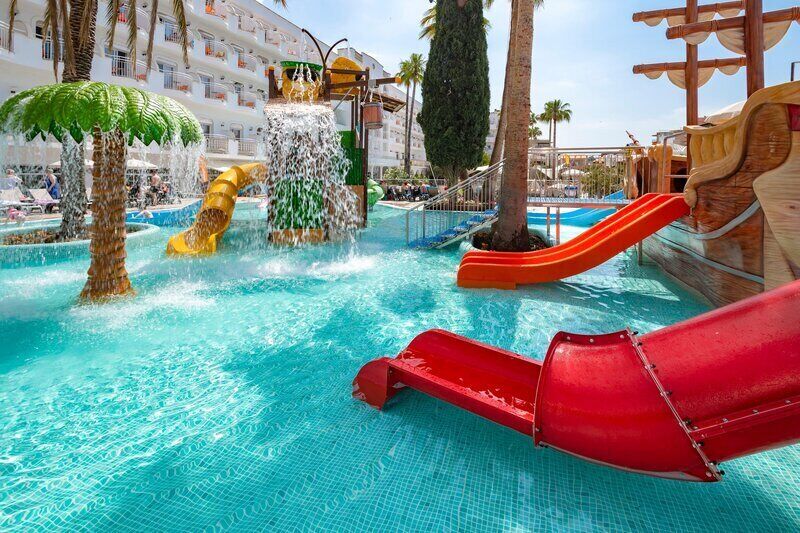 Seasonal outdoor pool, pool umbrellas, pool loungers
