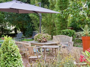 Property grounds - La Maison Rouge (Montauban-de-Bretagne)