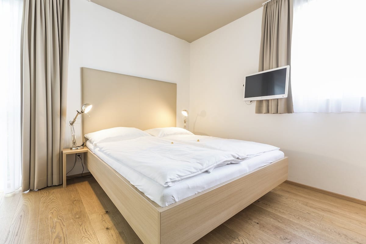 Comfort Apartment (Feel Well) | 1 bedroom, desk, iron/ironing board, free WiFi