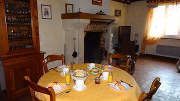 Petit déjeuner continental compris tous les jours