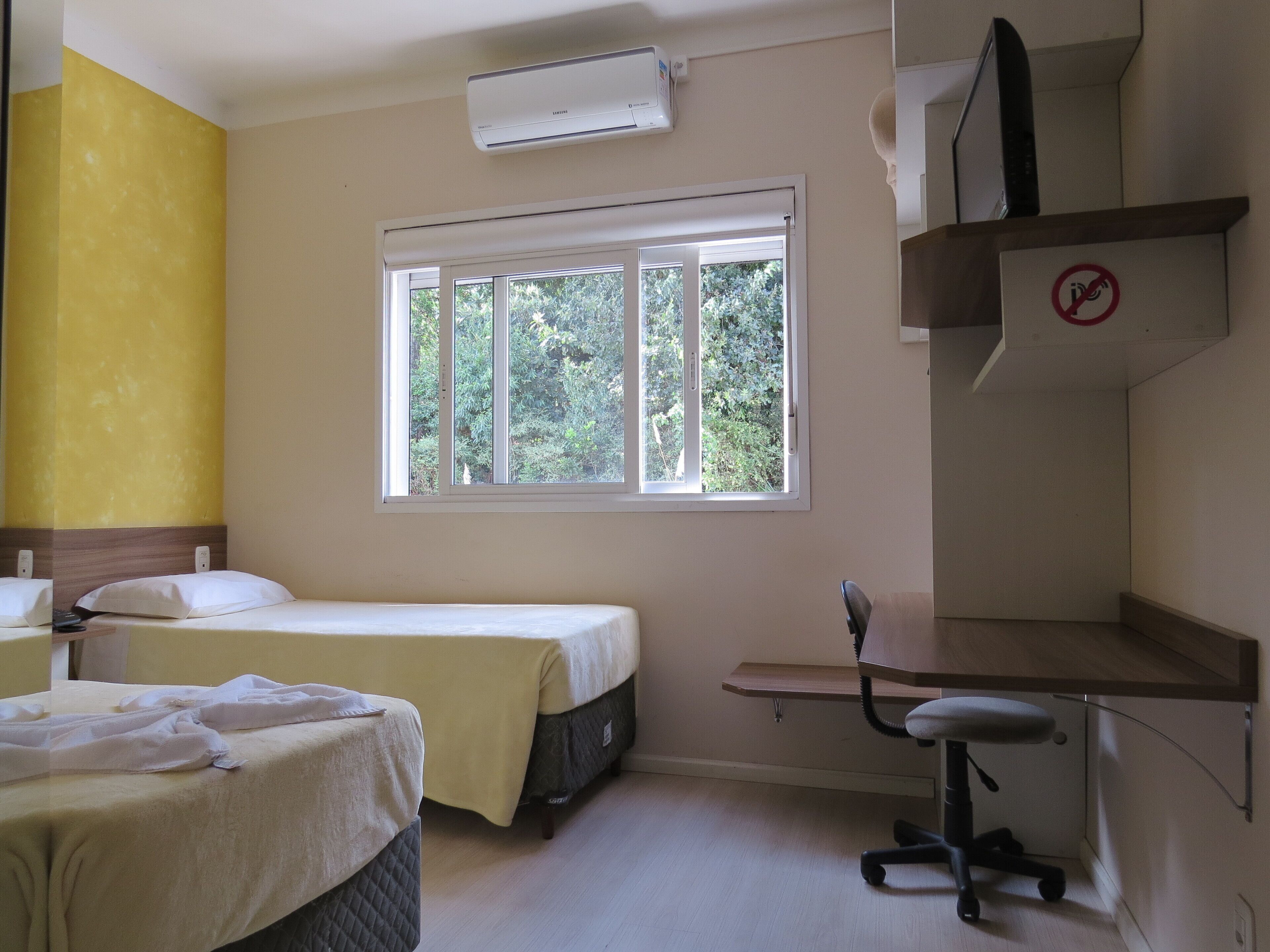 Kahden hengen superior-huone (yksi tai kaksi sänkyä) | 1 makuuhuone, äänieristys, ilmainen Wi-Fi, vuodevaatteet