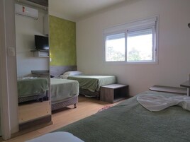 1 habitación, sistema de insonorización, wifi gratis y ropa de cama 