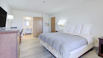 Room, 1 King Bed, Accessible, Non Smoking (with Step-In-Shower)