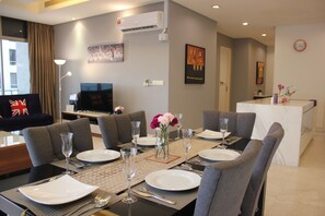 Living area - Pavilion Bukit Bintang Modern Suites (Kuala Lumpur)