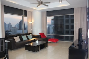 Premium Condo, 2 Bedrooms, 2 Bathrooms, City View | Living room | Plasma TV - Pavilion Bukit Bintang Modern Suites (Kuala Lumpur)