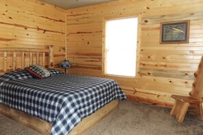 Traditional Cabin, 2 Bedrooms, Kitchen