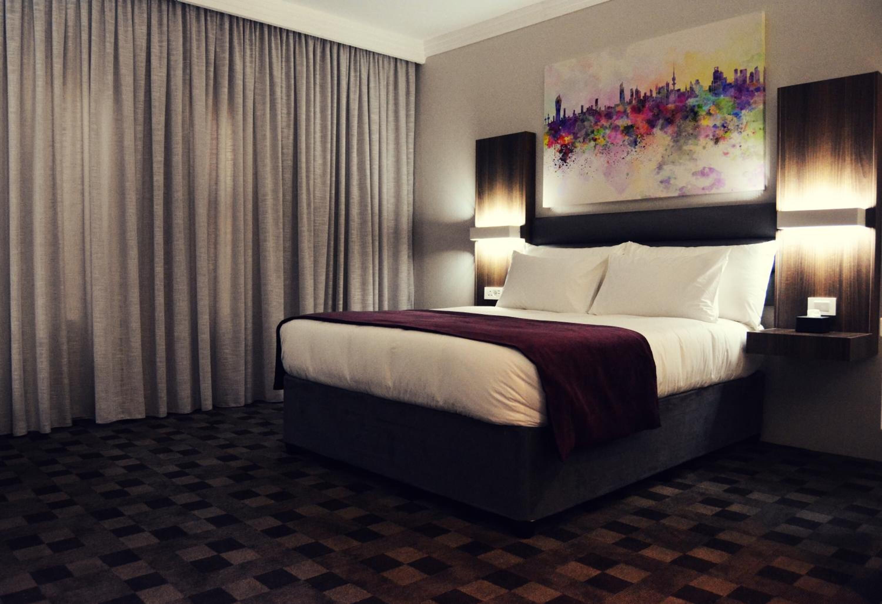 1 bedroom, premium bedding, minibar, desk