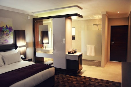 1 habitación, ropa de cama de alta calidad, minibar y escritorio