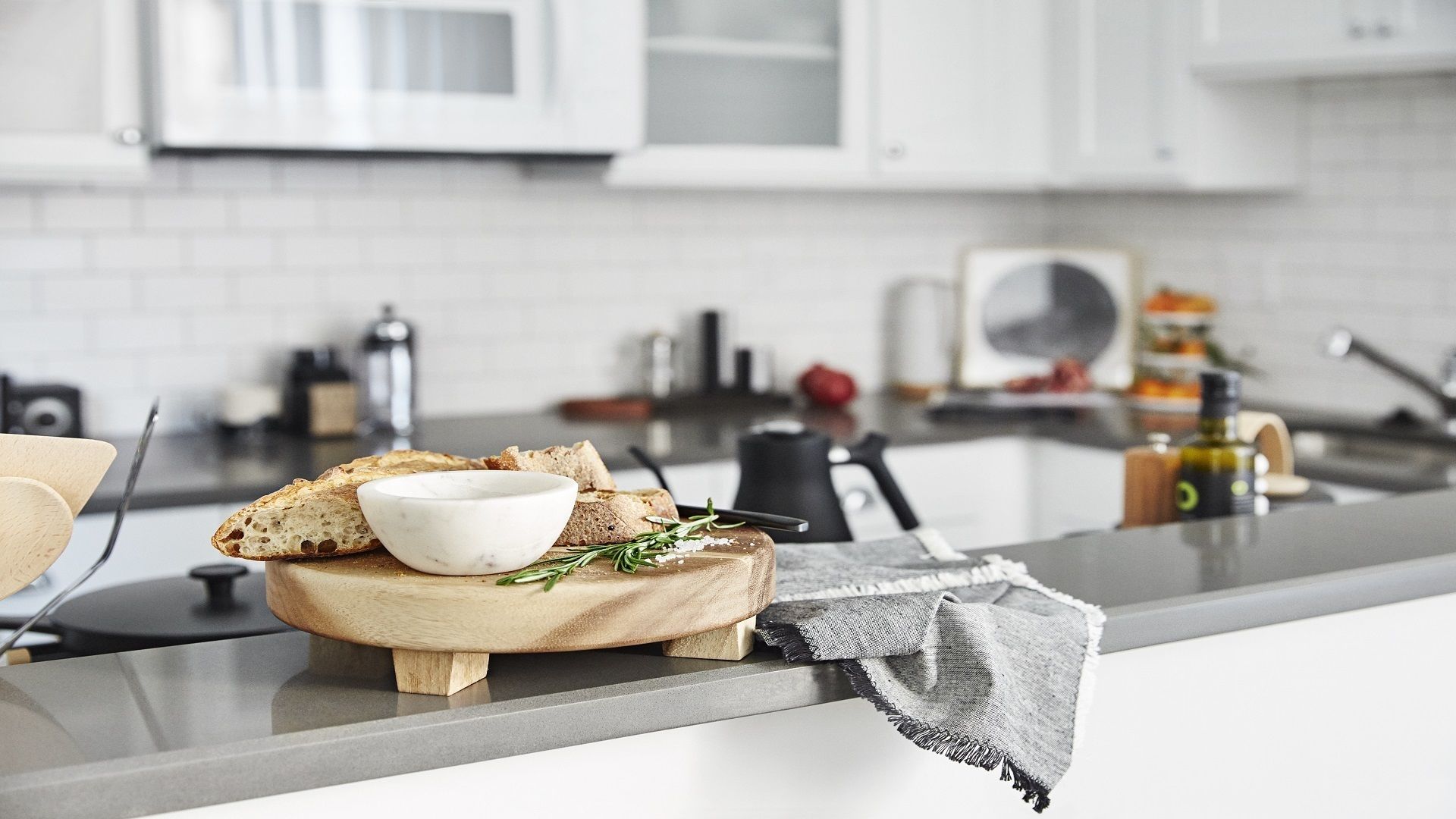 Luxury Studio Suite, 1 Queen Bed, Kitchen (105) | Private kitchen | Full-size fridge, microwave, oven, stovetop