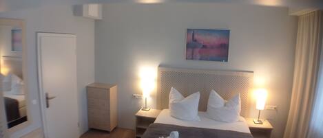 Dobbeltværelse | Opholdsområde | Fladskærms-tv