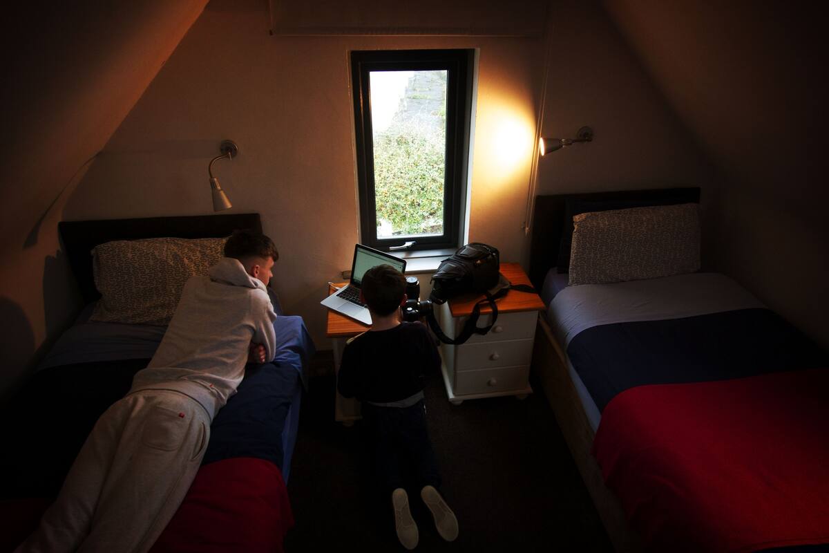 3 bedrooms, blackout curtains, soundproofing, iron/ironing board