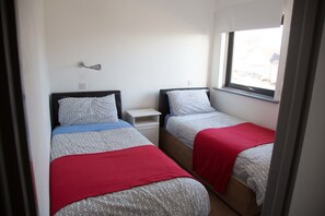 3 Schlafzimmer, individuell dekoriert, individuell eingerichtet