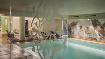 Couples treatment room(s), Turkish bath/hammam, body treatments