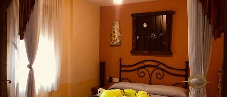 Superior Double Room | In-room safe, desk, soundproofing, free WiFi