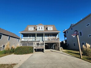Exterior - Free Private Heated Pool, Hot Tub, Fall flex stays, Pets OK, Rec. Room, Close to Beach & Restaura... (Kill Devil Hills)