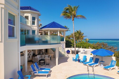 Great Bluff Estates: Designer Ocean Villa w/Pool, Heated Spa & Backyard Snorkeling