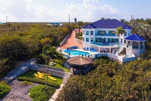 Exterior - Great Bluff Estates: Designer Ocean Villa w/Pool, Heated Spa & Backyard Snorkeling (Grand Cayman)