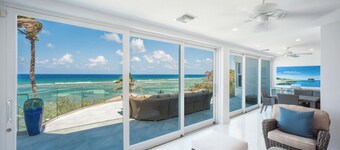 Great Bluff Estates: Luxevilla met zwembad, cabanas, meerdere terrassen & geweldig snorkelen