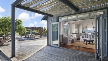 Casa, 2 habitaciones | Terraza o patio