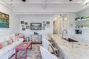 Interior - Darling, Designer Condo@Cinnamon Shore w/ Great Amenities & Beach Access! (Port Aransas)