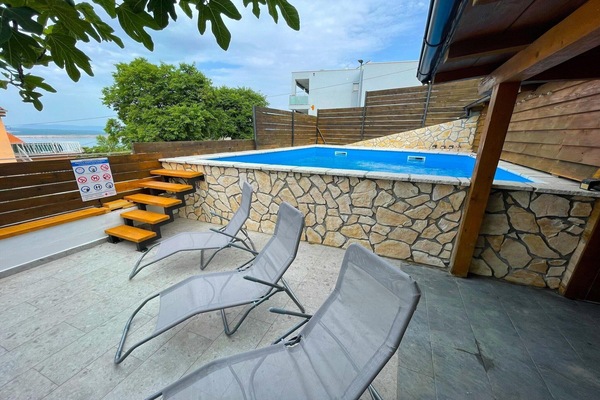 Schwimmbad des Ferienhauses